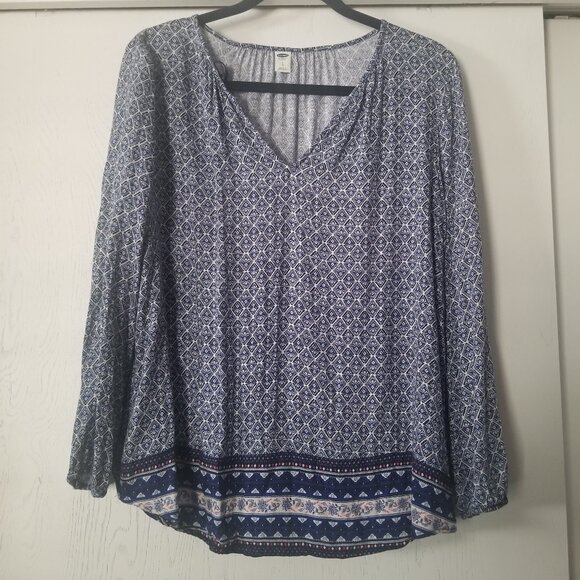 LAST CHANCE Old Navy L Danube Blue Diamond Pattern Shirt Top V-Neck Tunic - Picture 1 of 6